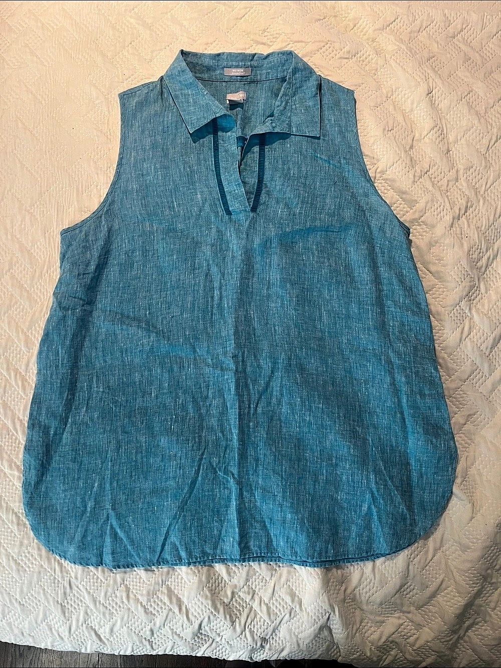 Chico’s 100% Linen Sleeveless Collared Blouse in Blue